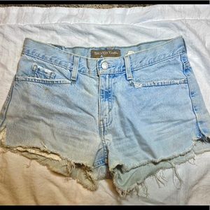 Vintage Levi’s Boyfriend Shorts